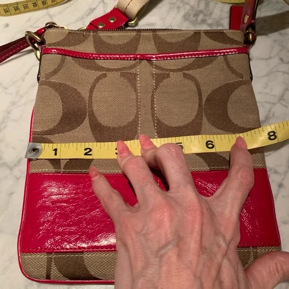 💕COACH ZIPPERED TOP CROSSBODY HANDBAG💕EXCELLENT CONDITION! - Picture 6 of 11